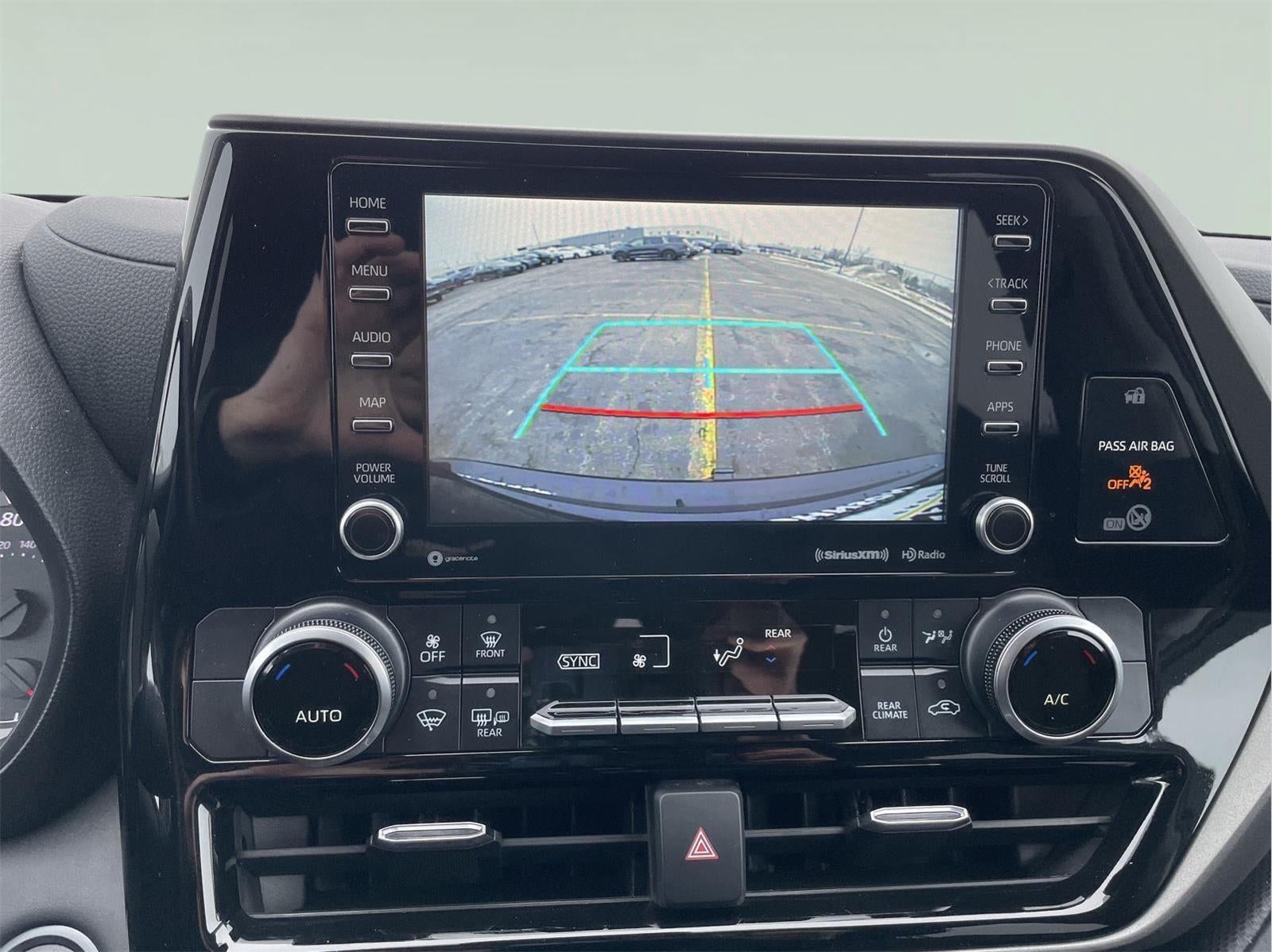 2021 Toyota Highlander LE