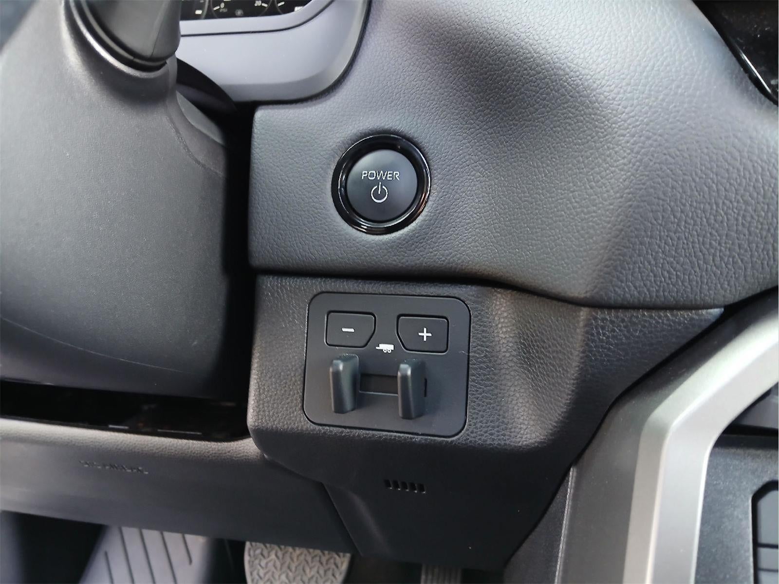 2025 Toyota Tundra Limited HV