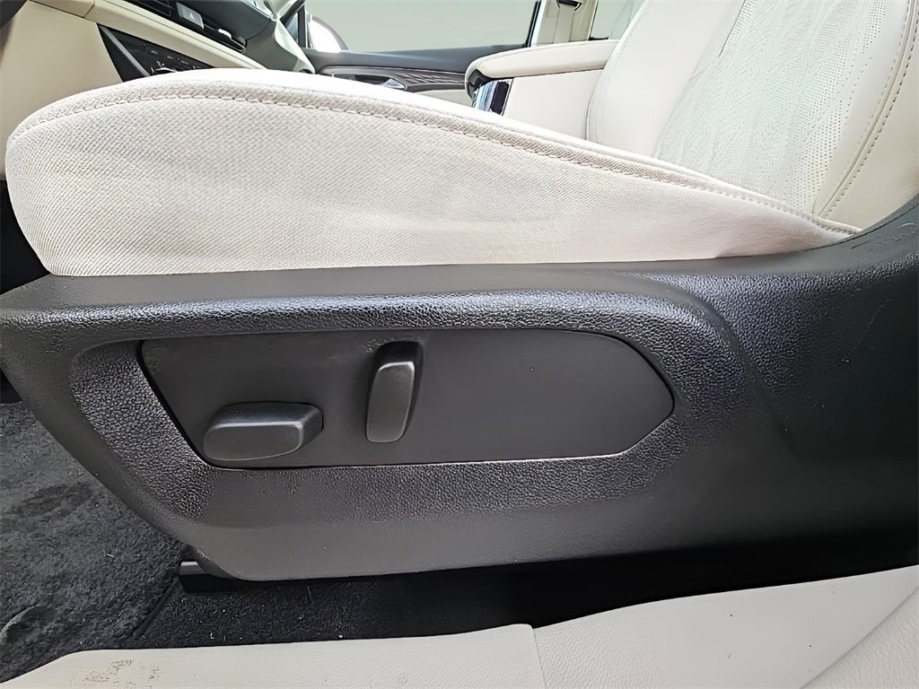 2023 Buick Envision Avenir Fully Loaded, Sunroof (CarBravo Certified!!)