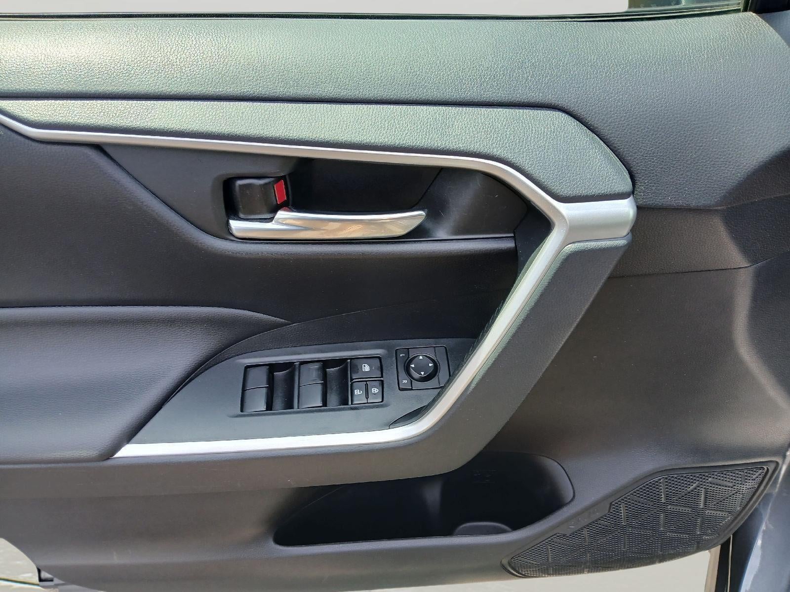 2019 Toyota RAV4 Hybrid XLE