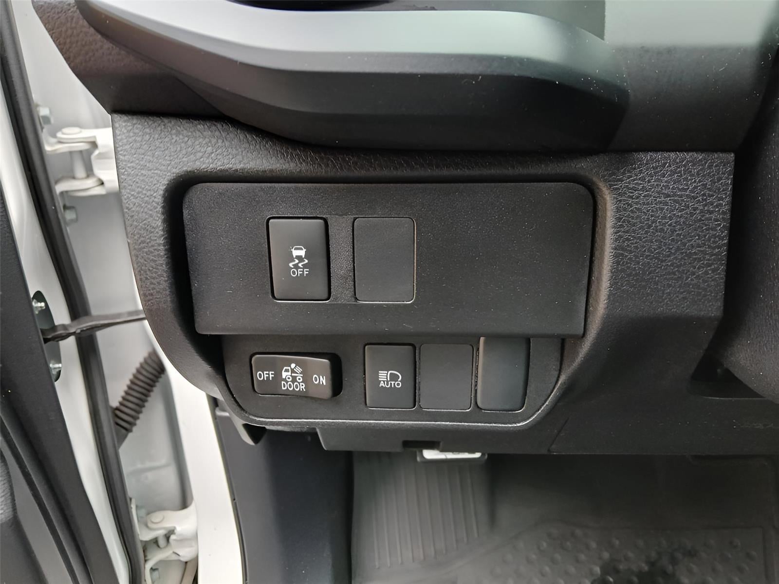 2023 Toyota TACOMA SR SR V6