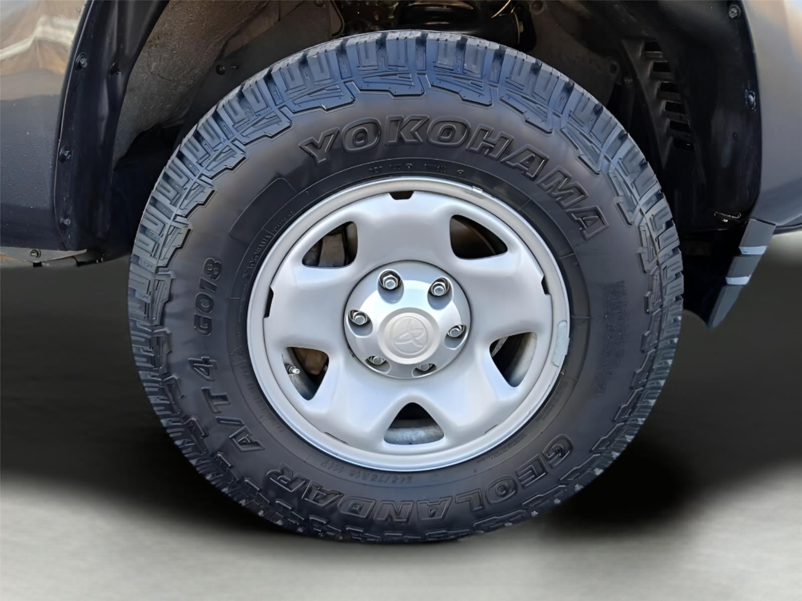 2023 Toyota TACOMA SR SR5