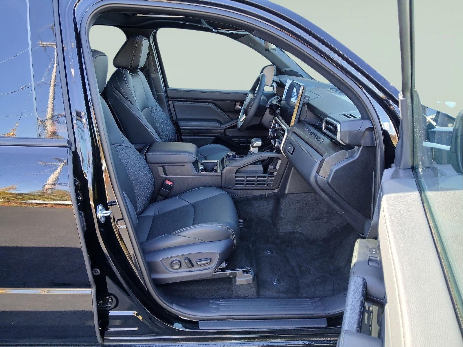 2025 Toyota Tacoma i-FORCE MAX Limited HV