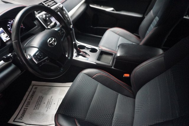 2015 Toyota CAMRY LE