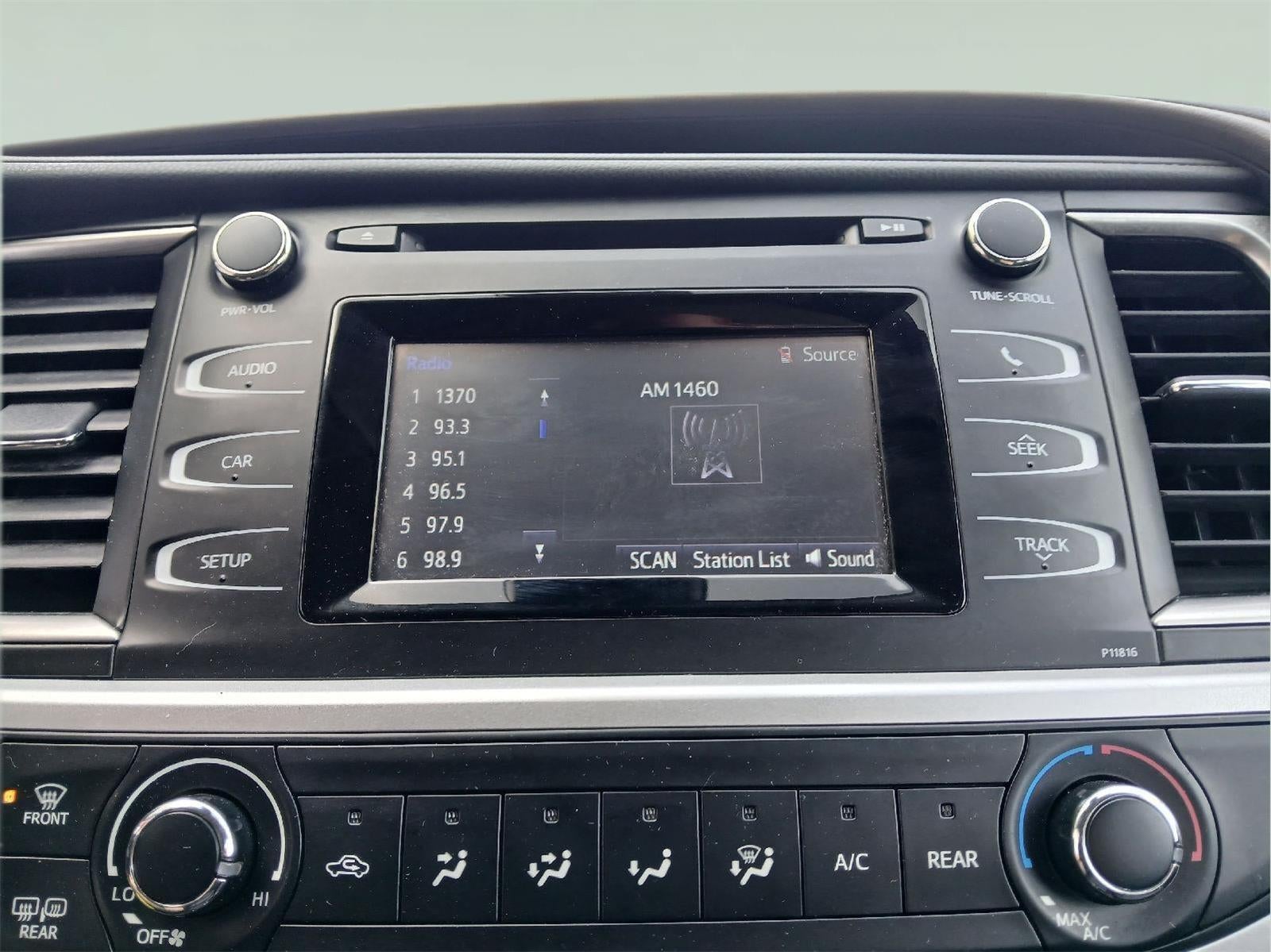 2019 Toyota HIGHLANDER LE