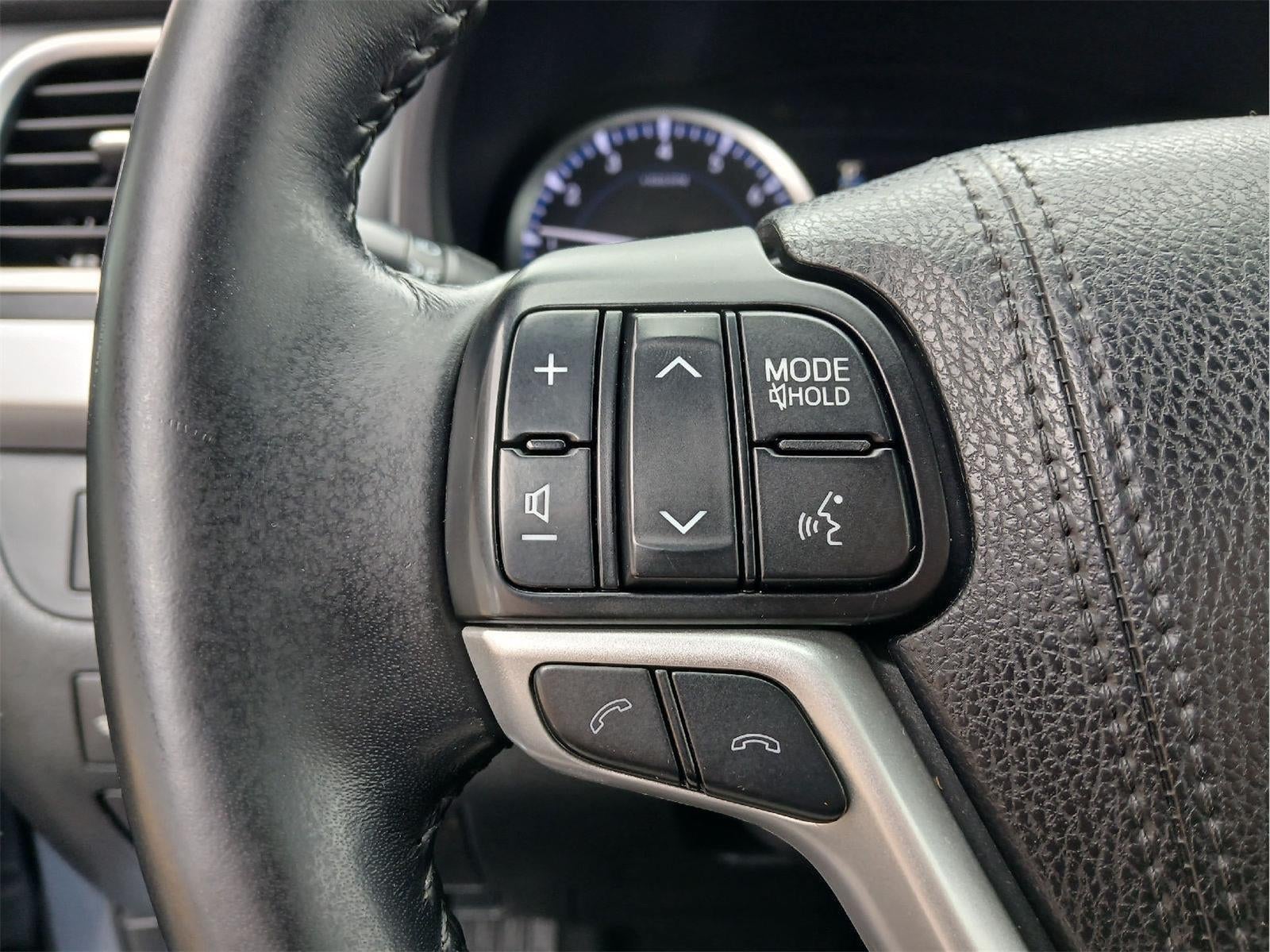 2017 Toyota HIGHLANDER SUV