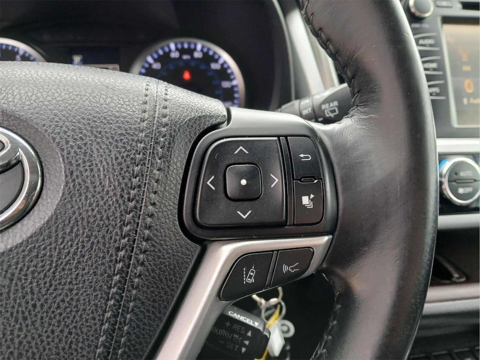 2017 Toyota HIGHLANDER SUV