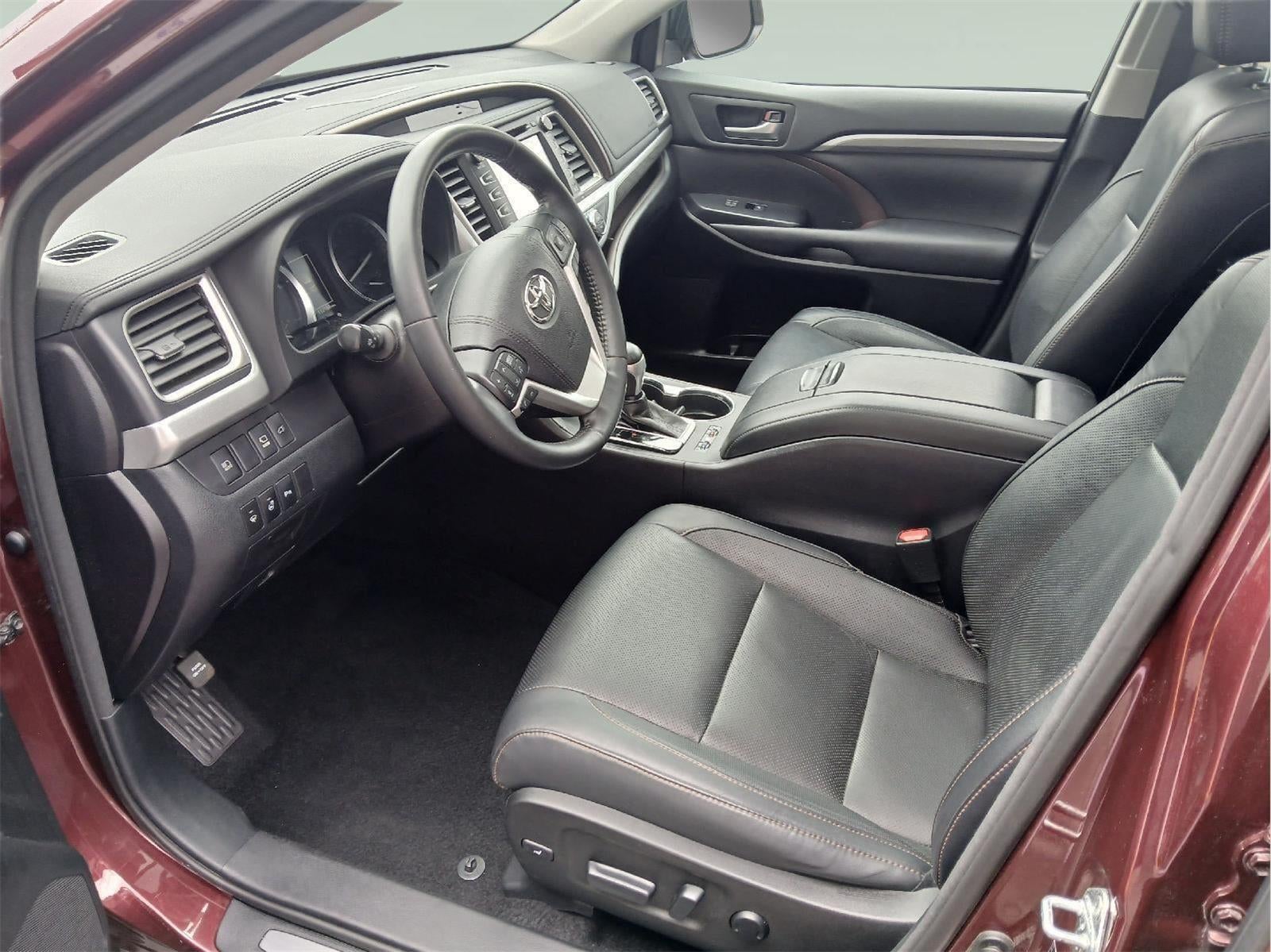 2017 Toyota HIGHLANDER HYBRD Limited Platinum