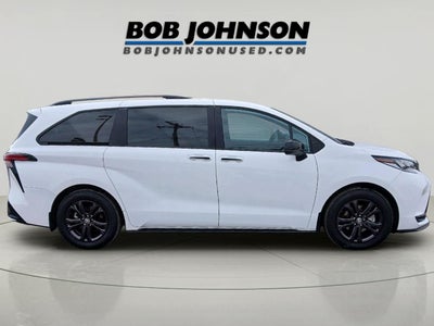 2025 Toyota SIENNA XSE AWD XSE