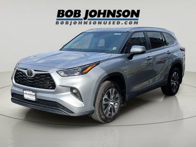 2025 Toyota Highlander XLE