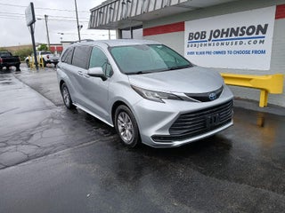 2021 Toyota Sienna LE 8-Passenger