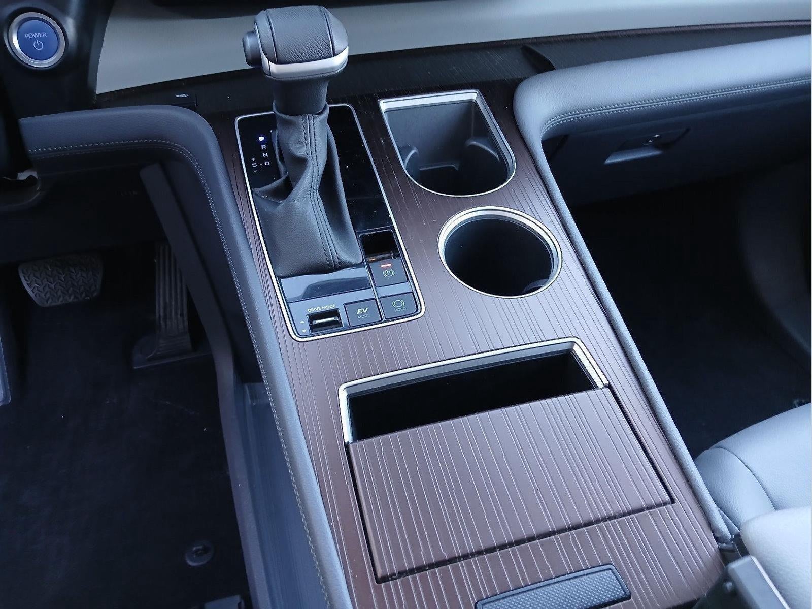 2023 Toyota Sienna XLE 8-Passenger