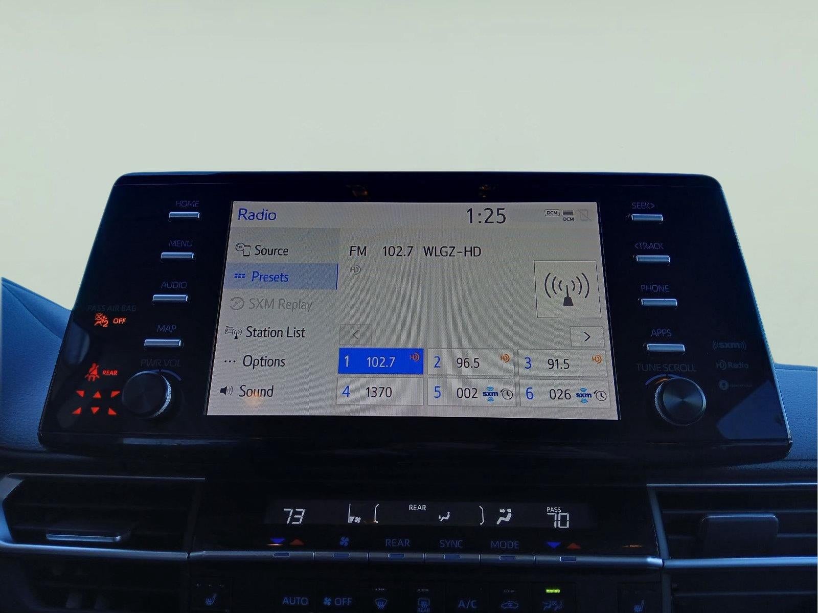 2023 Toyota Sienna XLE 8-Passenger