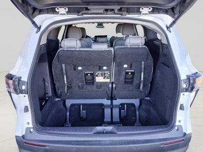 2026 Toyota Sienna XLE 8-Passenger