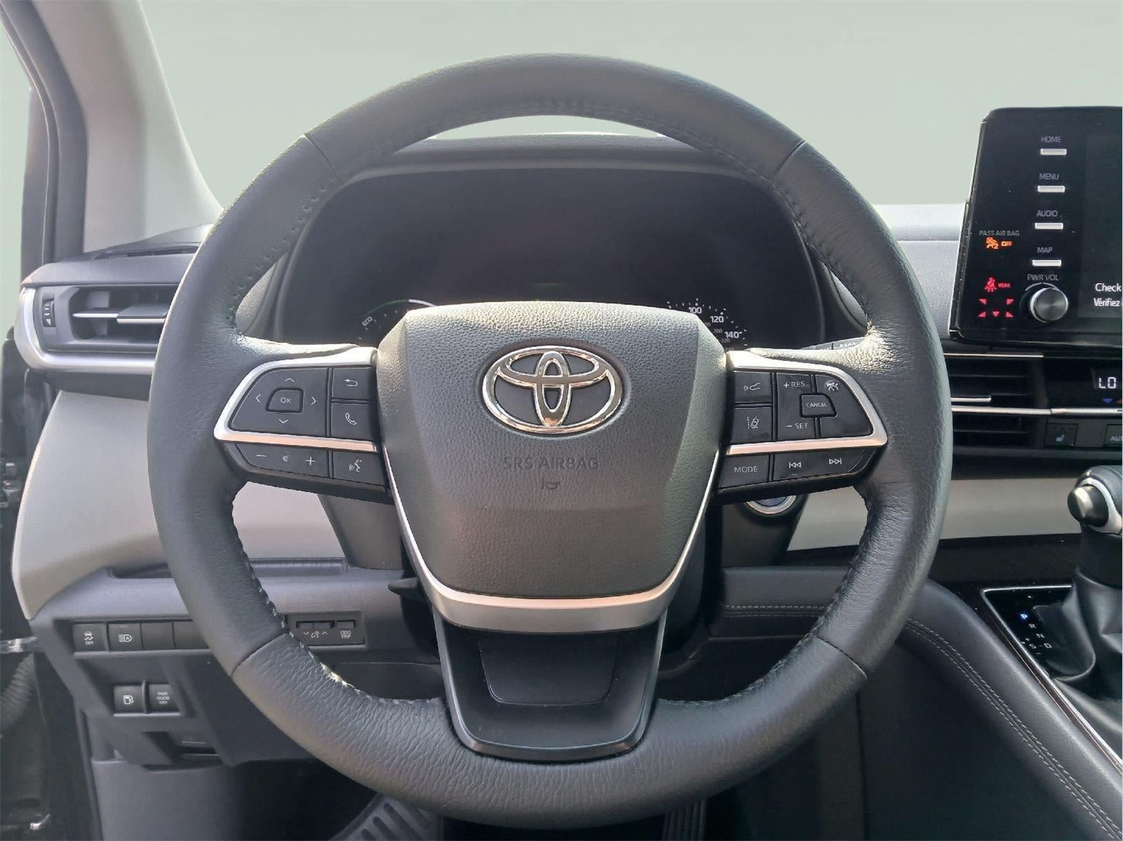 2022 Toyota Sienna XLE 7-Passenger