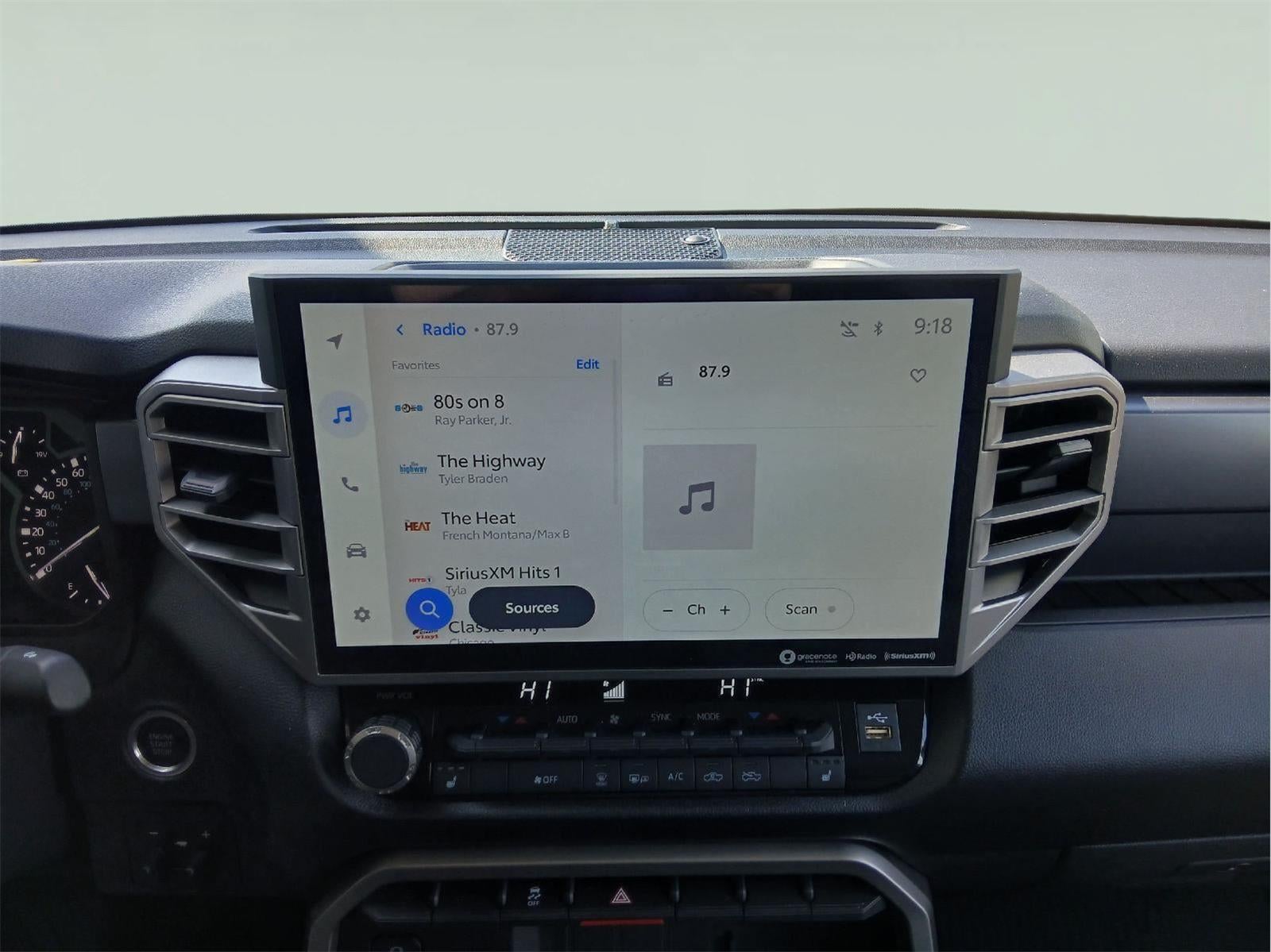 2022 Toyota TUNDRA 4X4 SR5