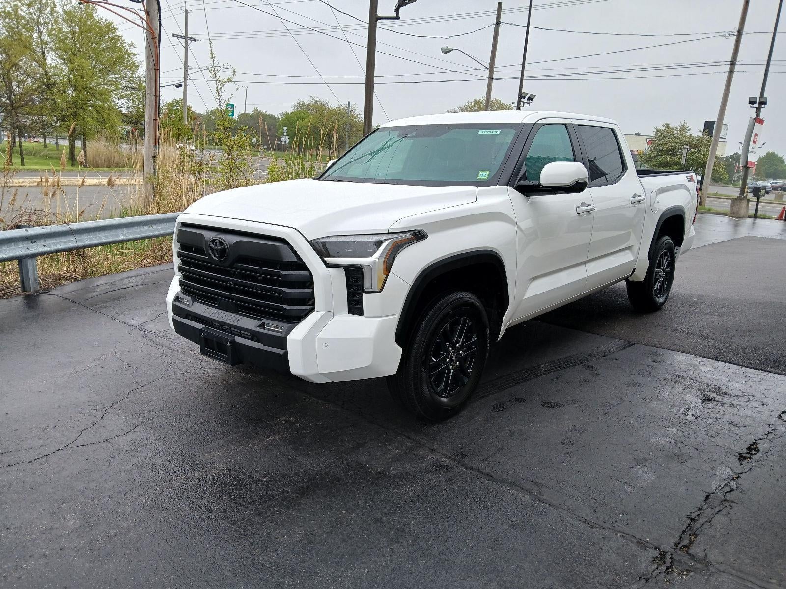 2025 Toyota Tundra SR5