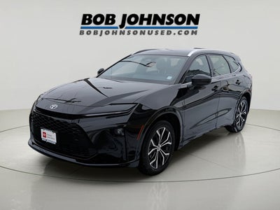 2025 Toyota CROWN SIGNIA XLE