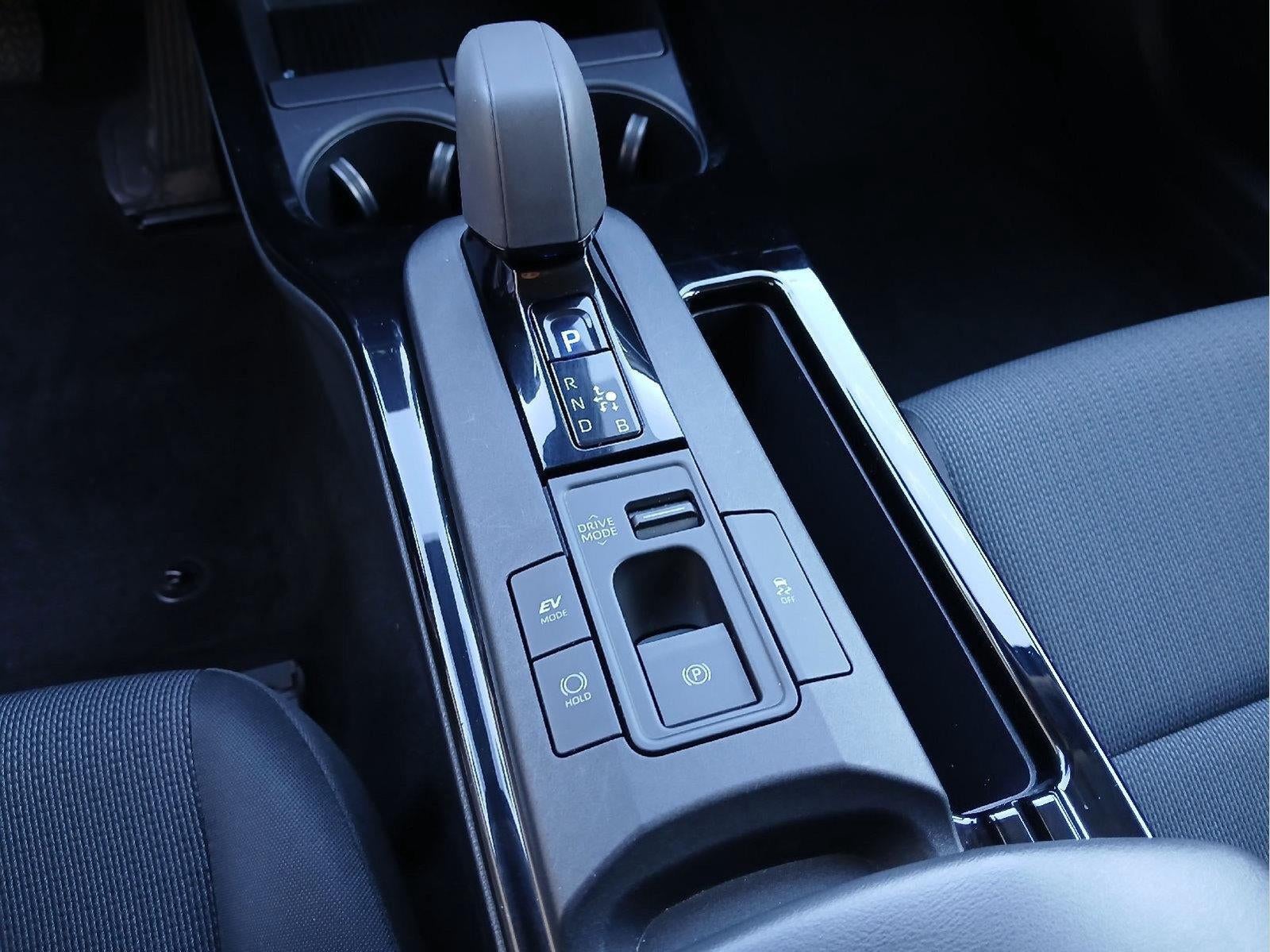 2023 Toyota Prius LE