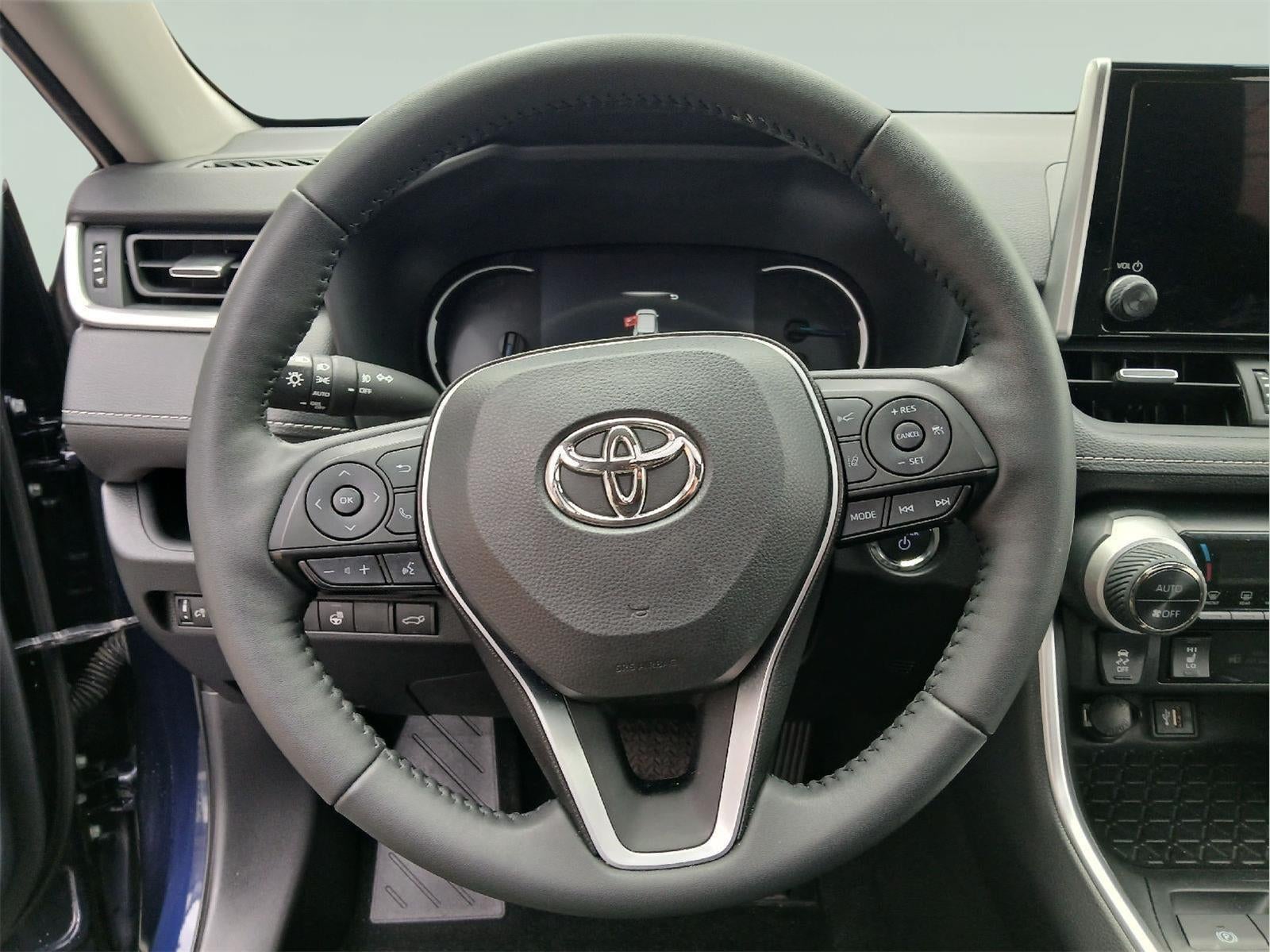 2023 Toyota RAV4 HYBRID XLE Premium