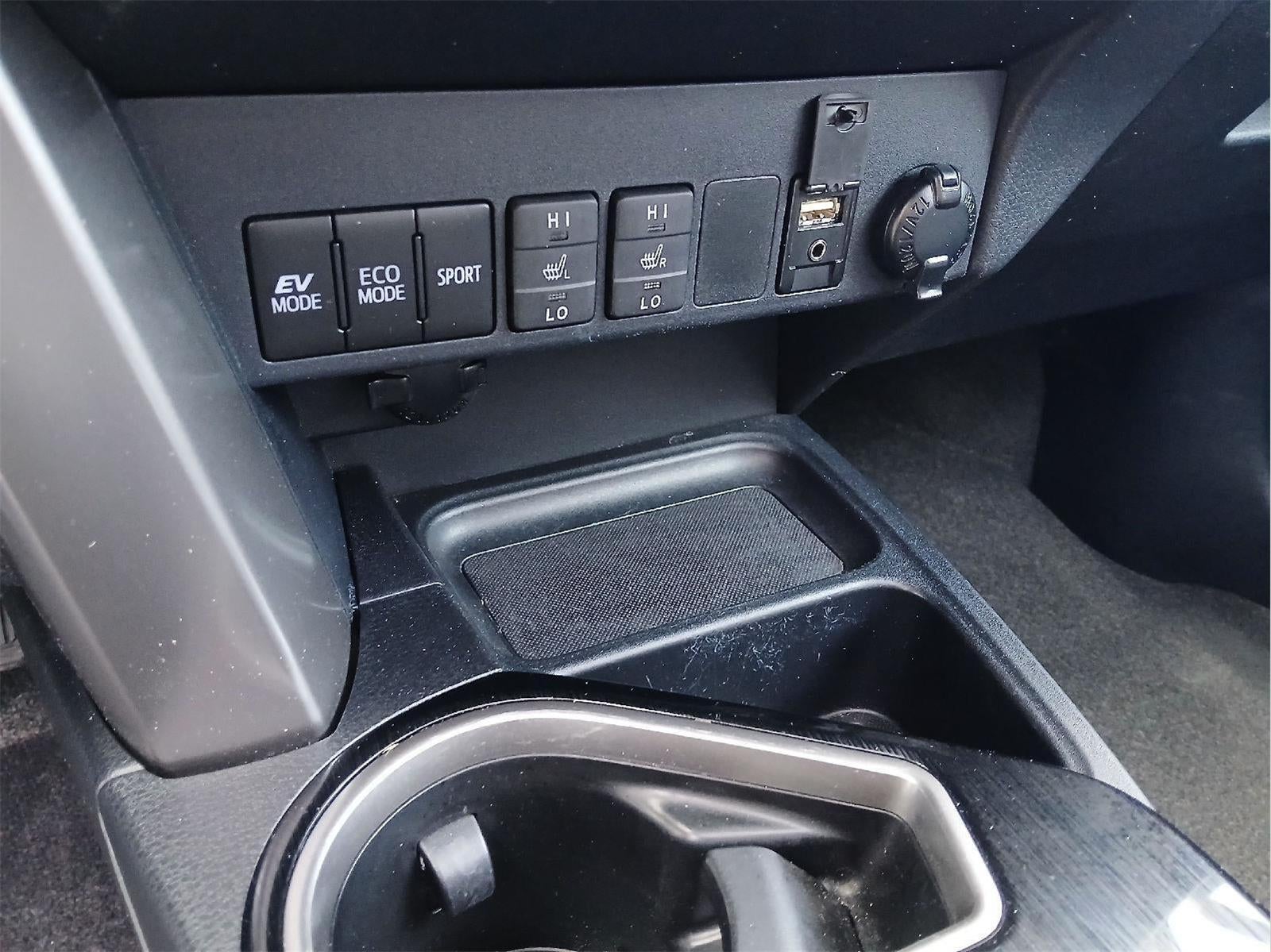 2016 Toyota RAV4 HYBRID SUV