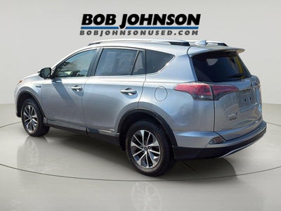 2017 Toyota RAV4 Hybrid XLE