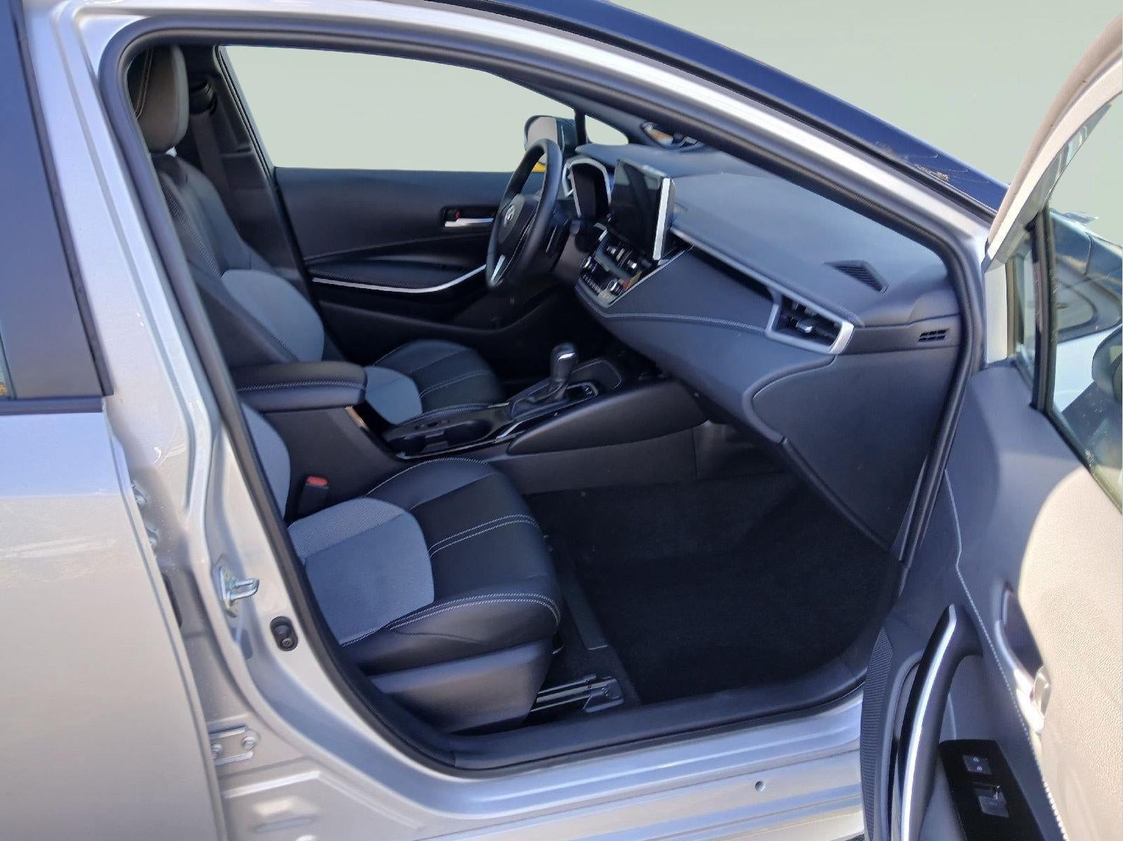 2025 Toyota Corolla Hatchback XSE