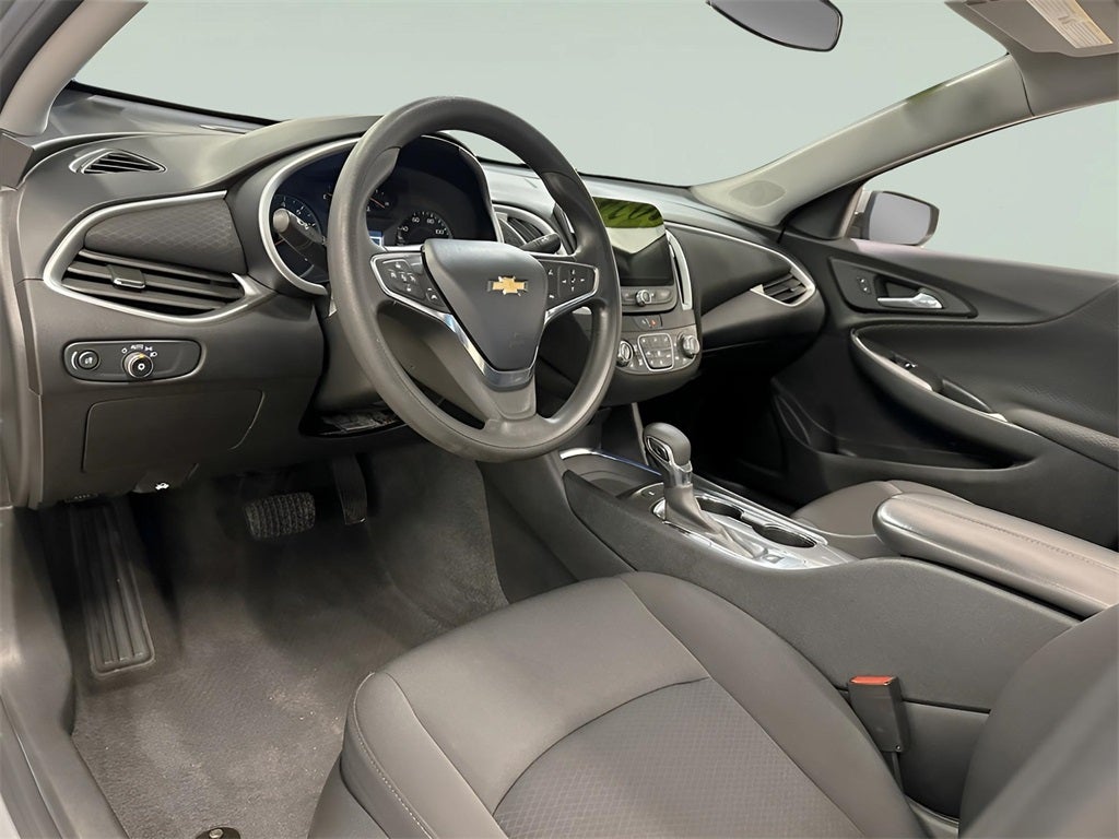 2024 Chevrolet Malibu LT w/ Sunroof CarBravo Certified