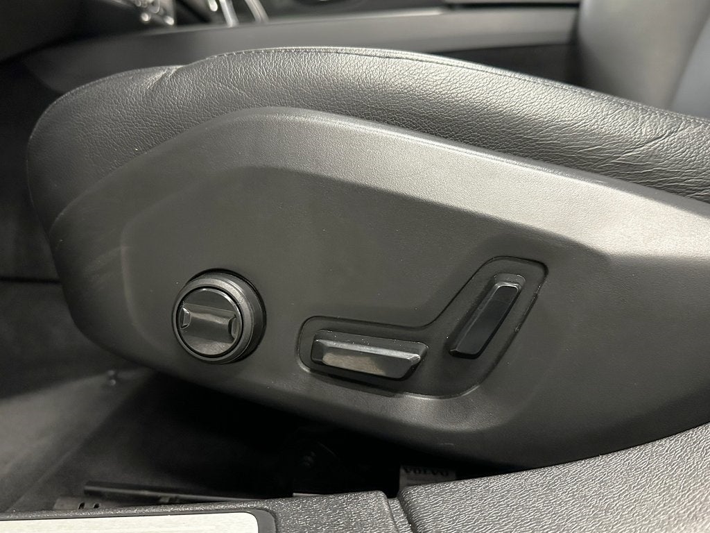 2025 Volvo S60 B5 Core CarBravo Certified