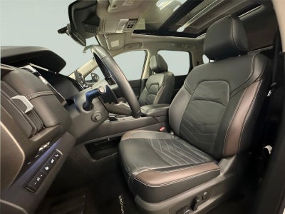 2024 Nissan Pathfinder Platinum 4WD