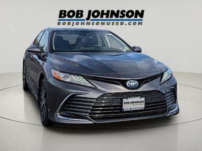 2021 Toyota Camry Hybrid XLE