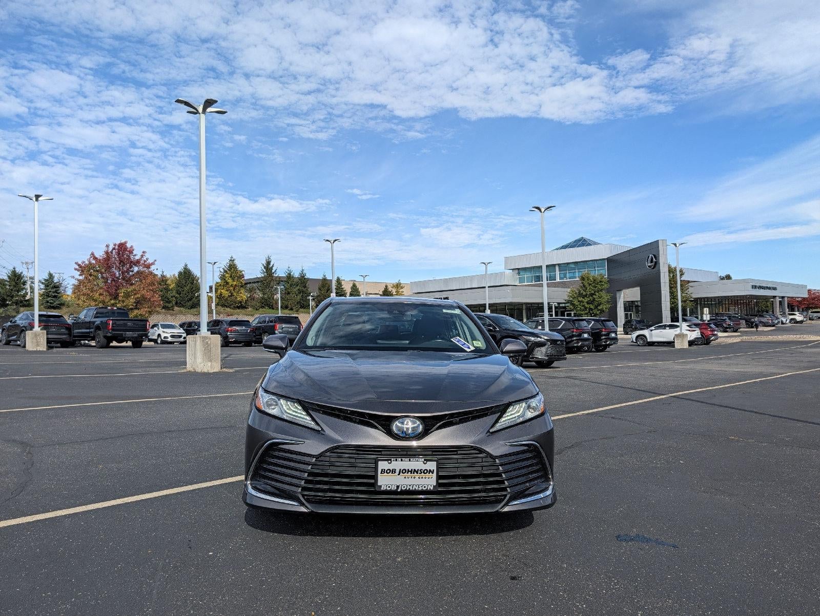 2021 Toyota Camry Hybrid XLE