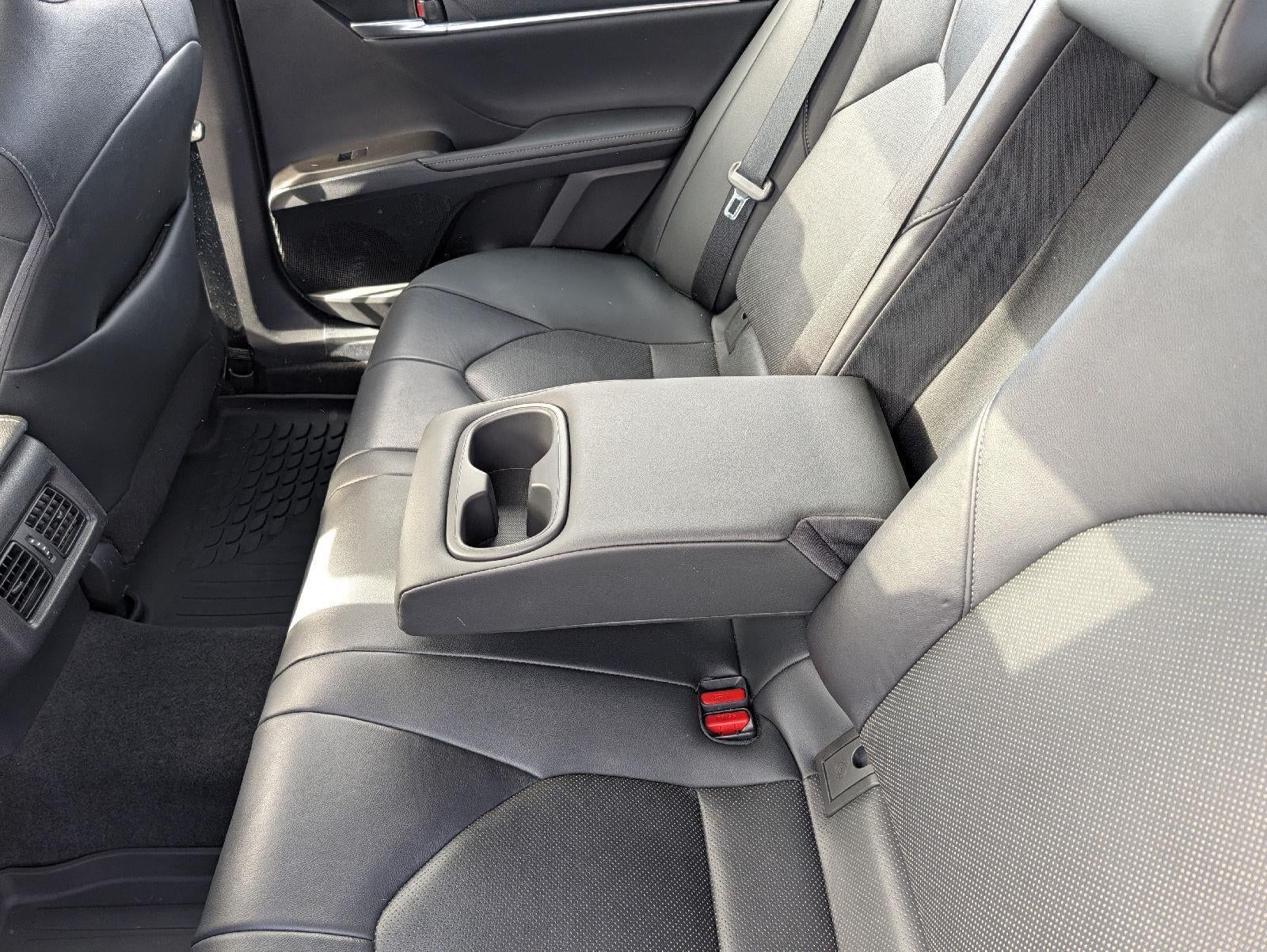 2021 Toyota Camry Hybrid XLE