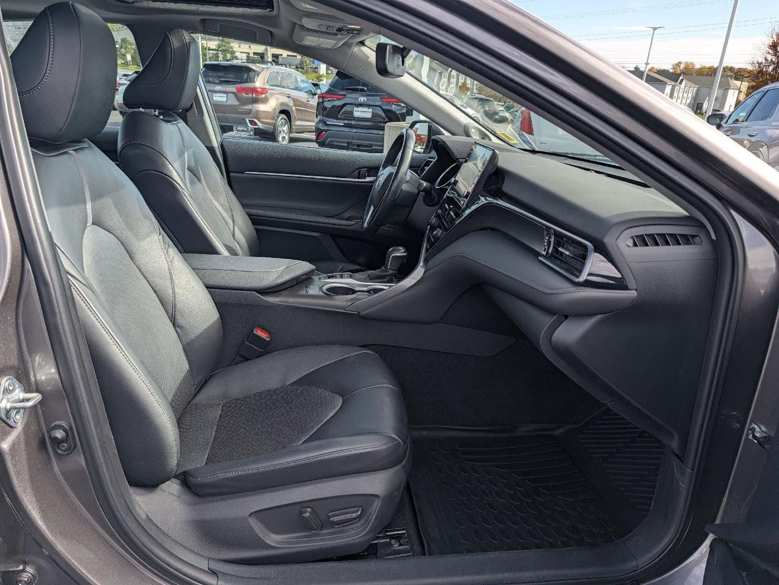 2021 Toyota Camry Hybrid XLE