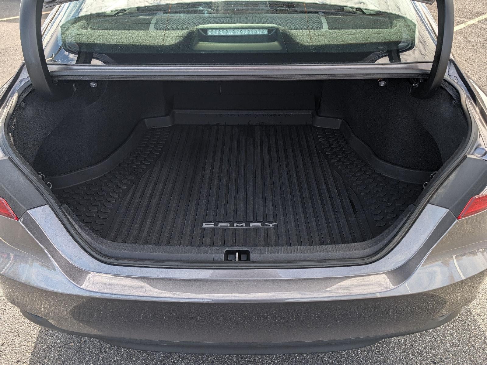 2021 Toyota Camry Hybrid XLE