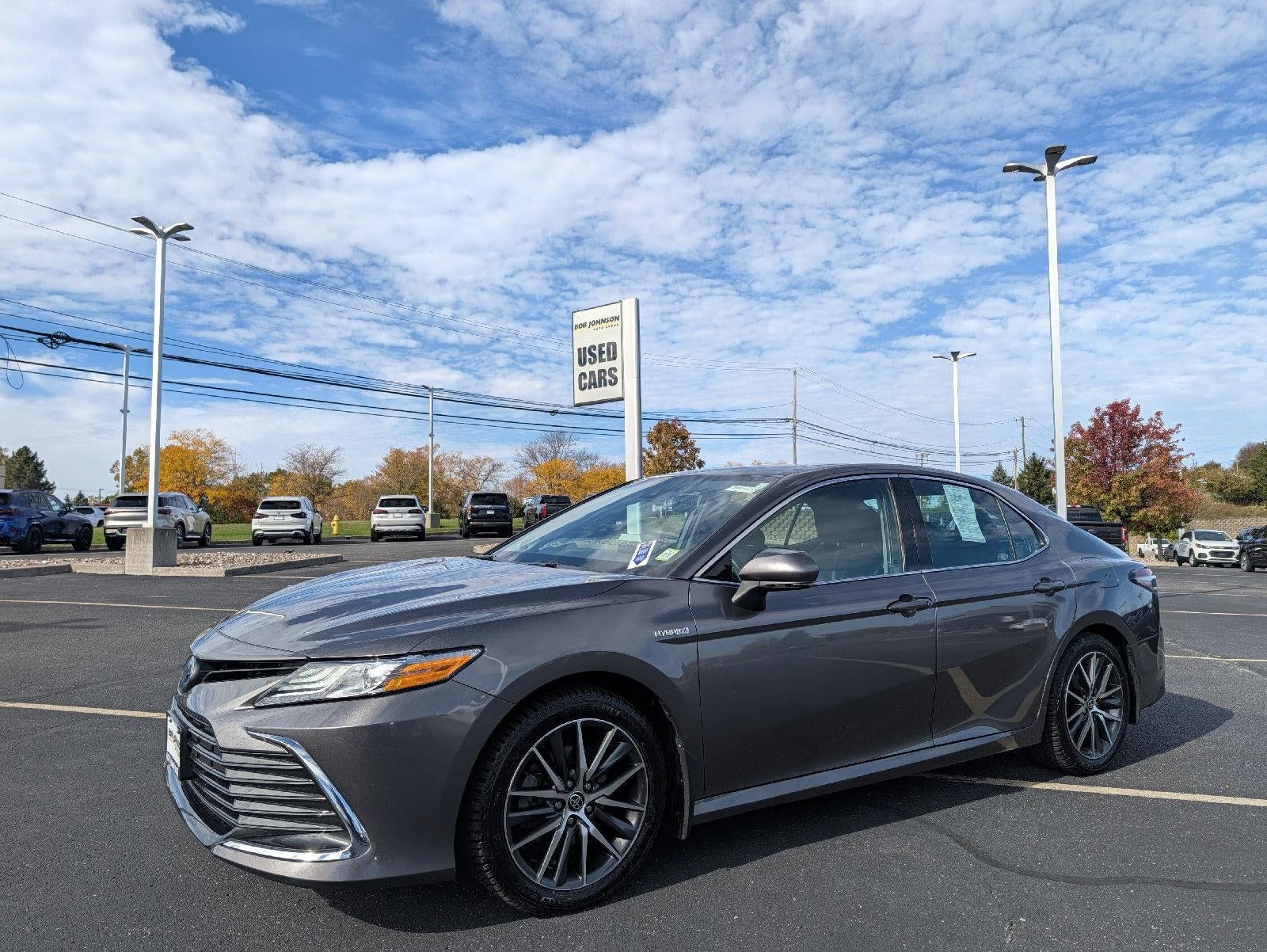 2021 Toyota Camry Hybrid XLE