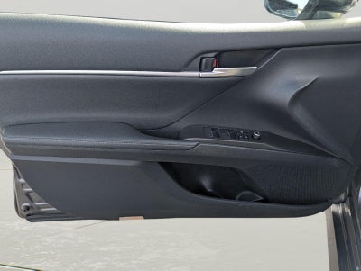 2021 Toyota Camry Hybrid XLE