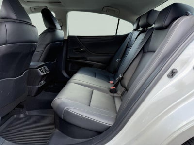 2024 Lexus ES 300h 