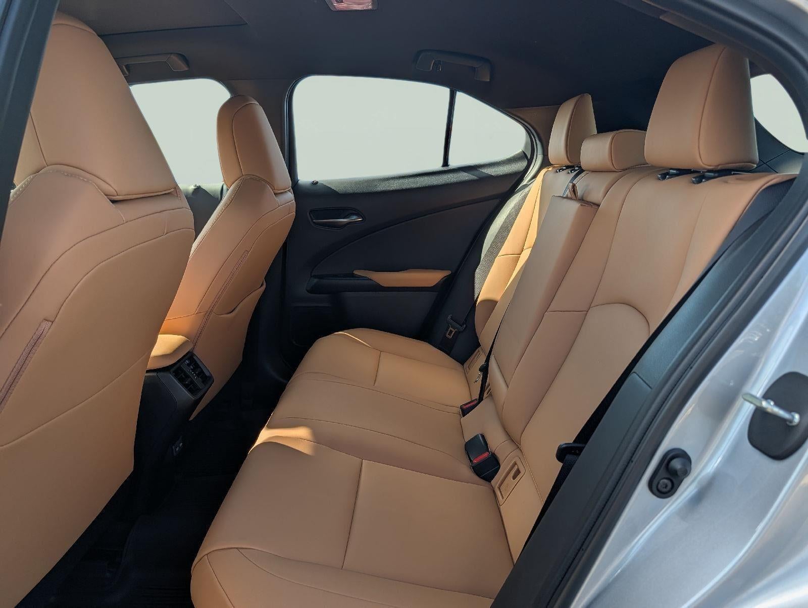 2023 Lexus UX 250h PREMIUM AWD