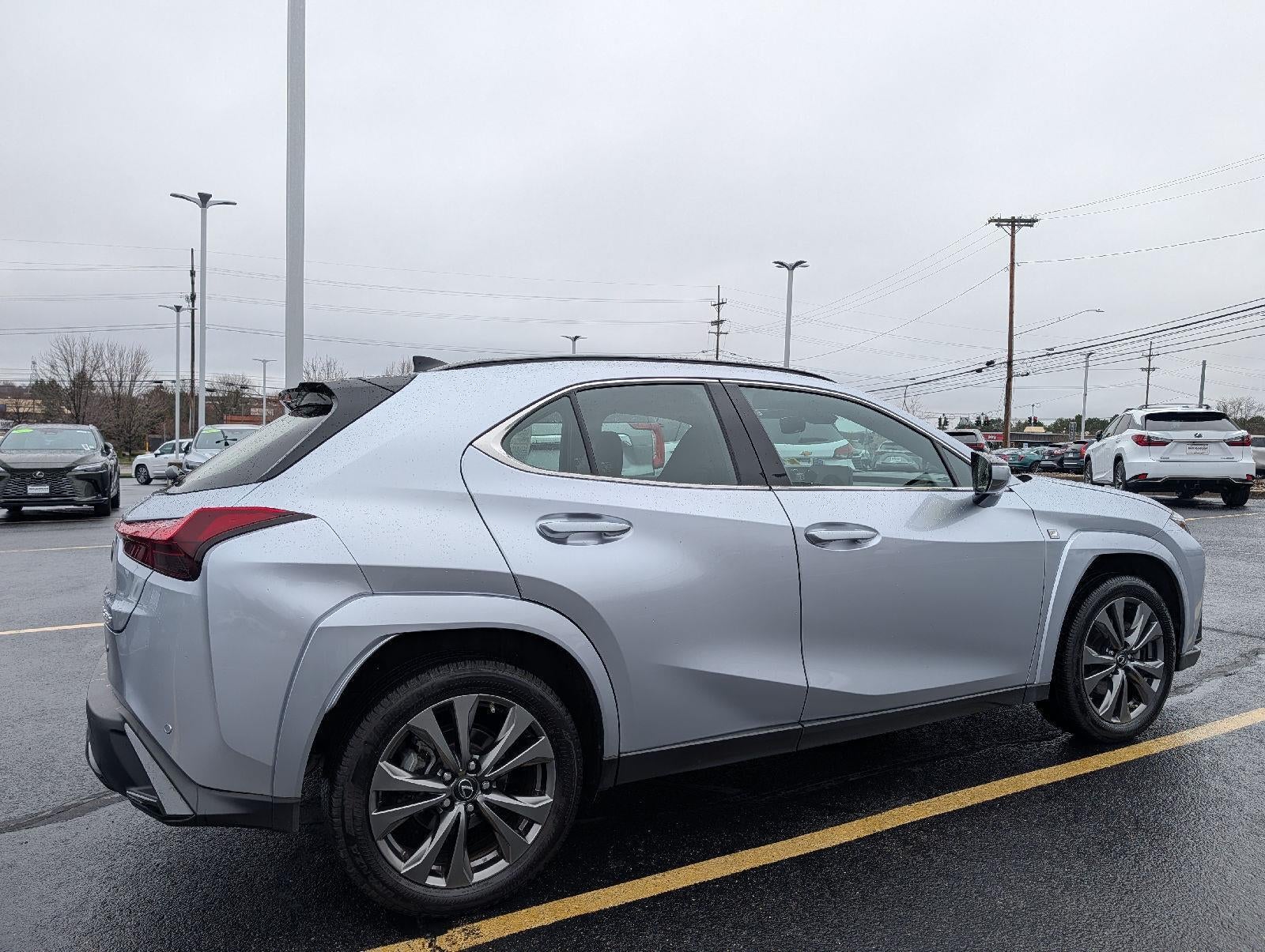 2023 Lexus UX UX 250h F SPORT Handling