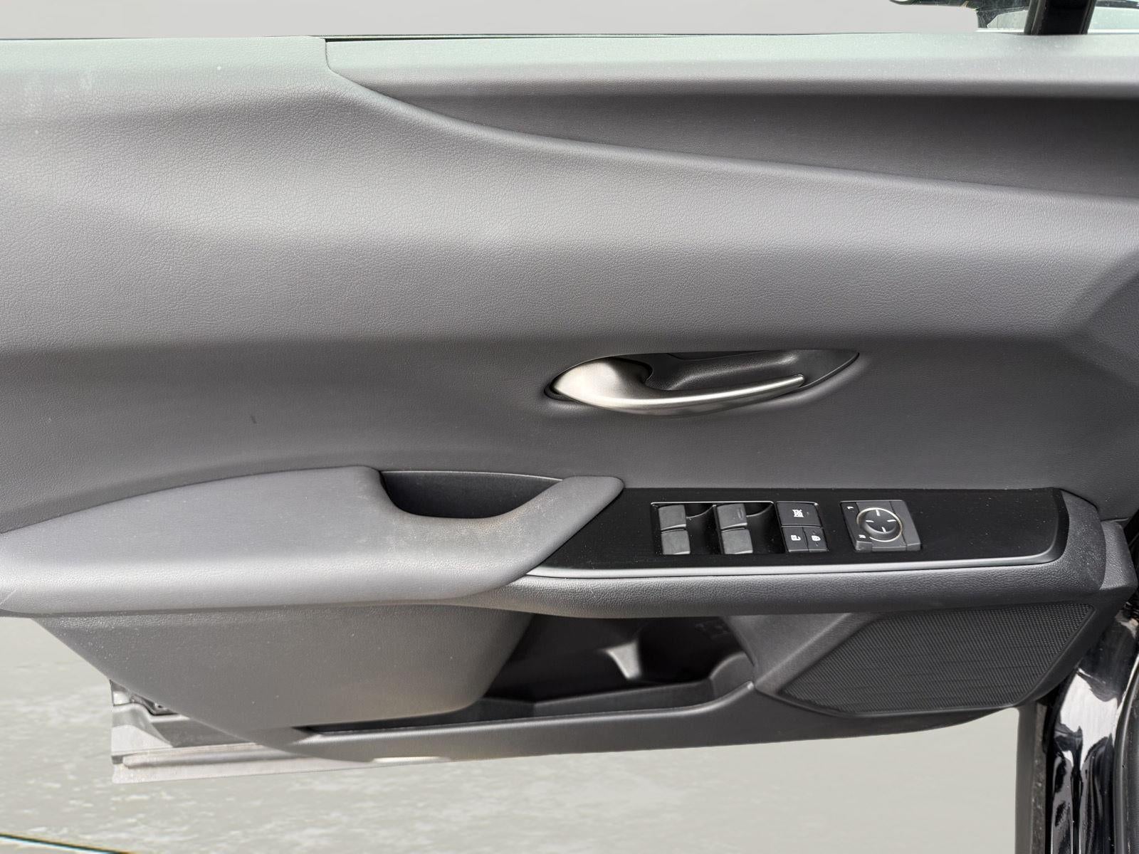 2023 Lexus UX AWD