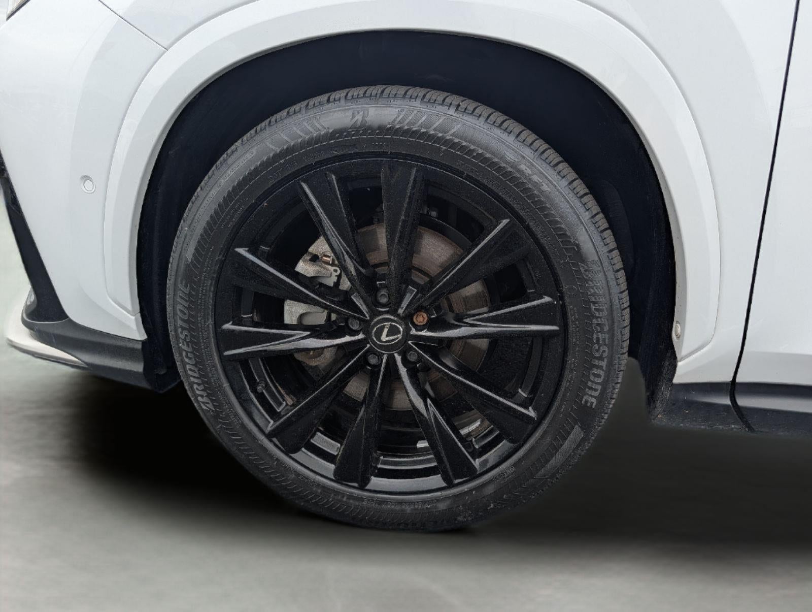 2025 Lexus NX 450h+ NX 450h+ F SPORT Handling