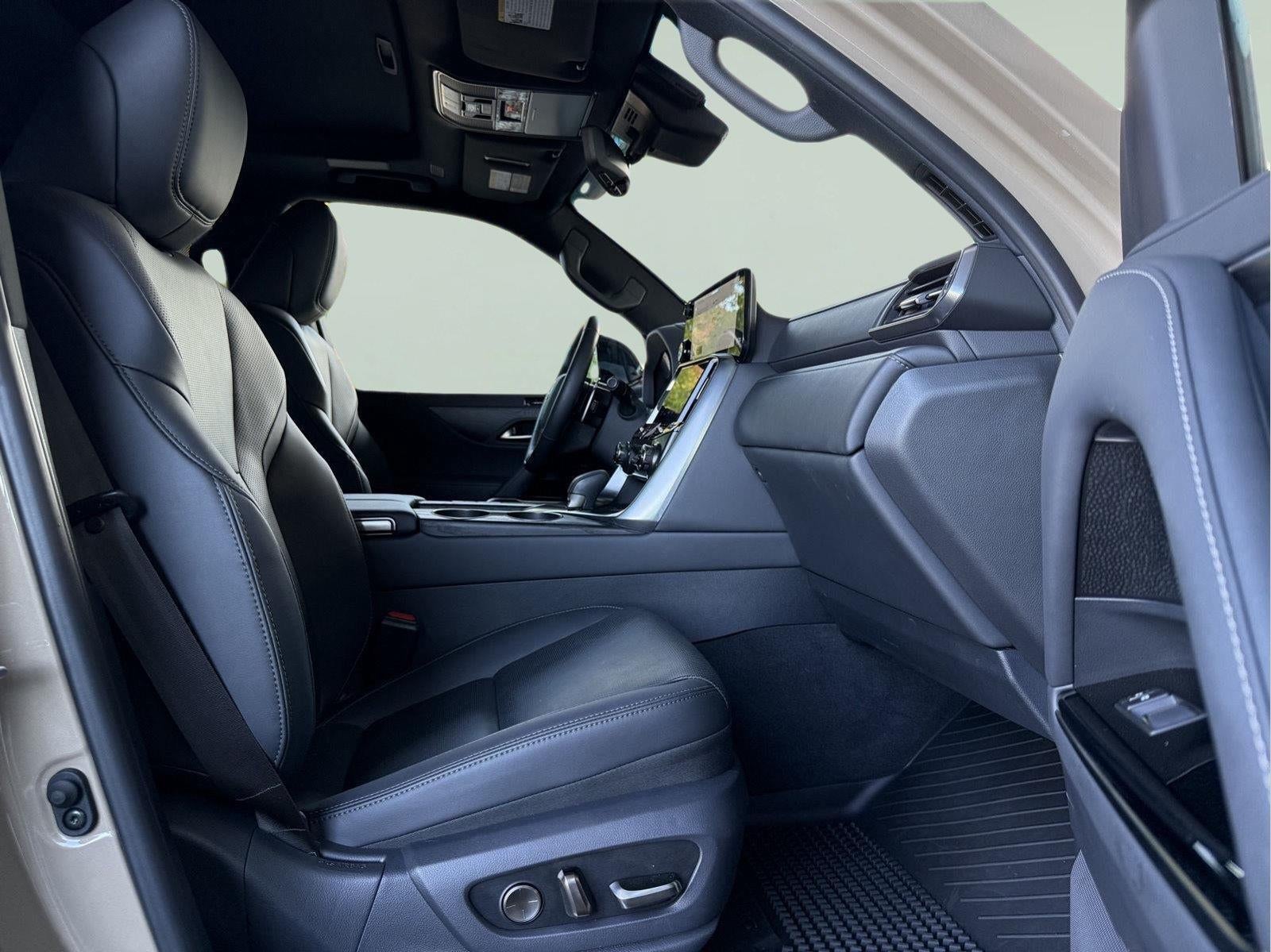 2025 Lexus LX 700h OVERTRAIL