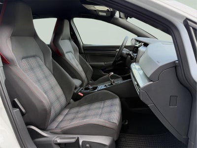 2022 Volkswagen Golf GTI S