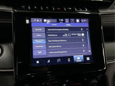 2021 Jeep Grand Cherokee L Laredo 4x4