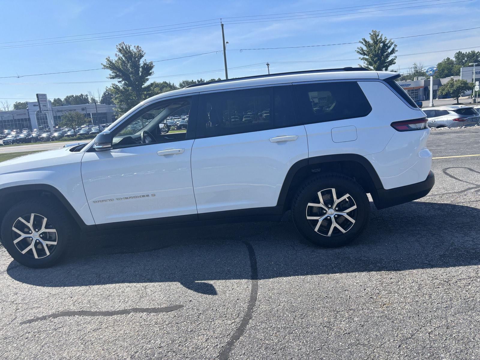 2023 Jeep Grand Cherokee L Limited 4x4