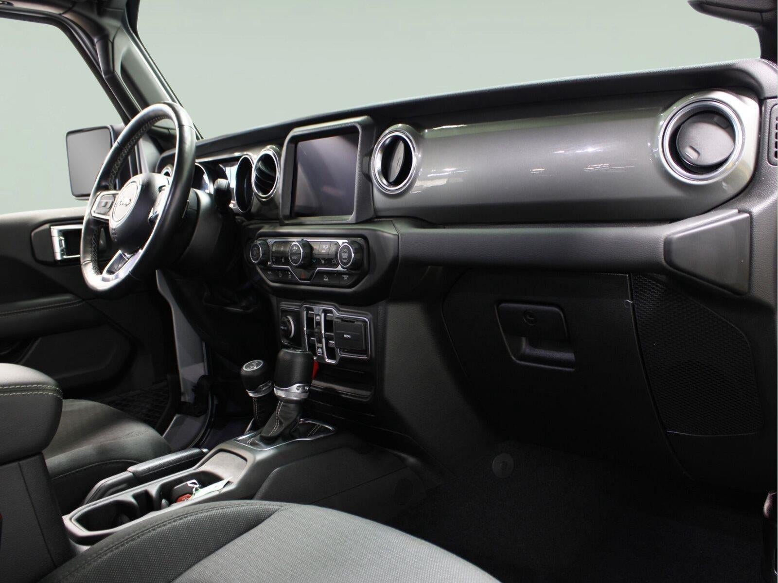 2022 Jeep Gladiator Overland