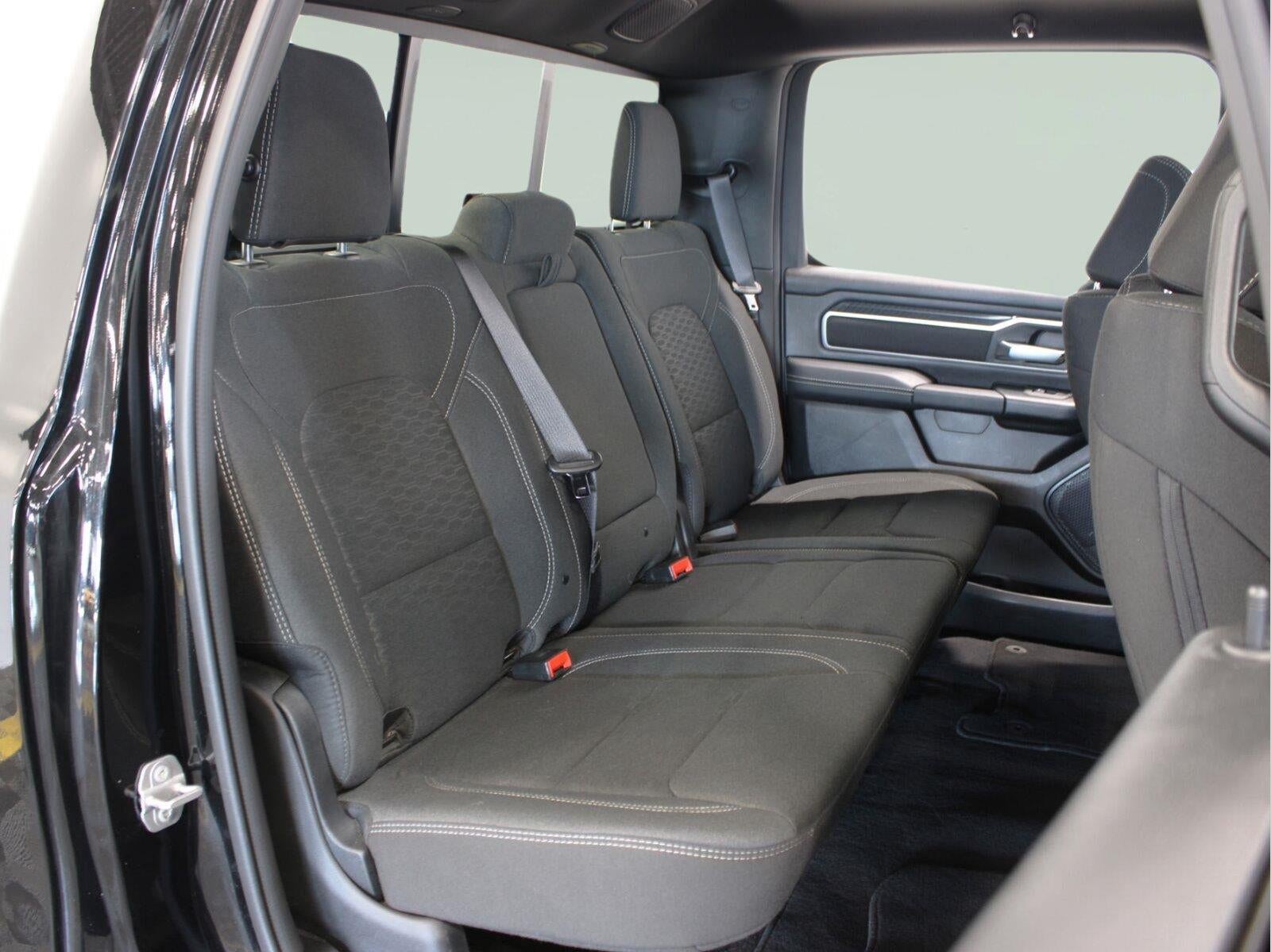 2025 RAM 1500 Big Horn Crew Cab 4x4 5'7" Box