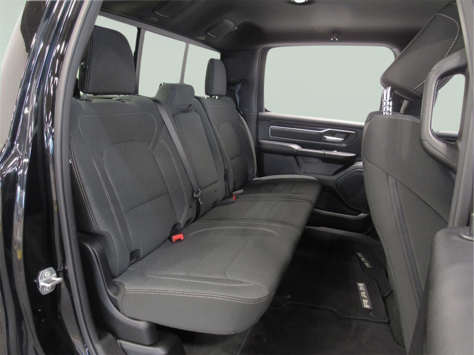 2023 RAM 1500 Big Horn Crew Cab 4x4 5'7" Box
