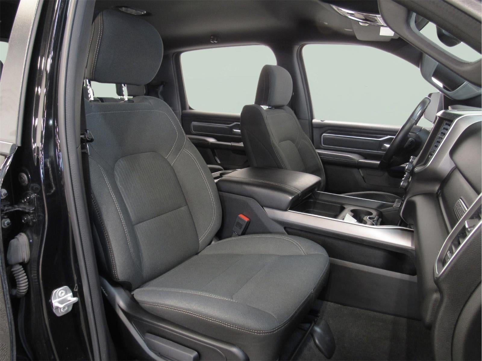 2023 RAM 1500 Big Horn Crew Cab 4x4 5'7" Box